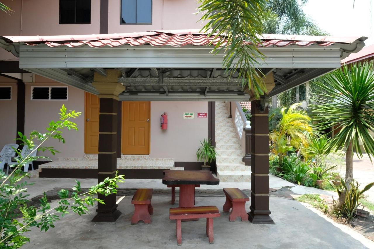 Oyo 44005 Senangin Resort & Cafe Tumpat Exterior photo